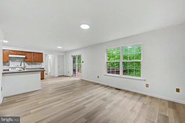 112 CEDAR LN, East Stroudsburg, PA 18302