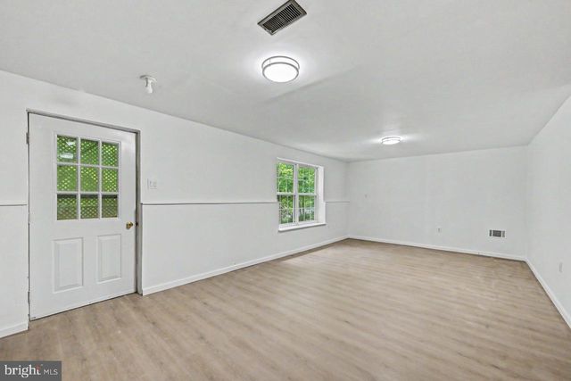 112 CEDAR LN, East Stroudsburg, PA 18302