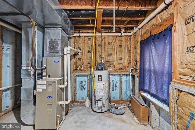 112 CEDAR LN, East Stroudsburg, PA 18302