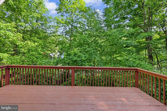 112 CEDAR LN, East Stroudsburg, PA 18302