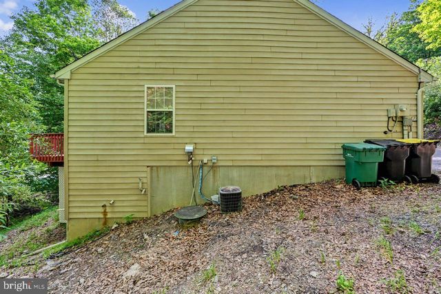 112 CEDAR LN, East Stroudsburg, PA 18302