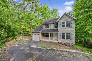 112 CEDAR LN, East Stroudsburg, PA 18302
