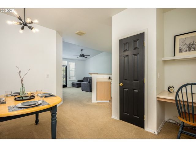 1220 Ne HORIZON Loop 106, Hillsboro, OR 97124
