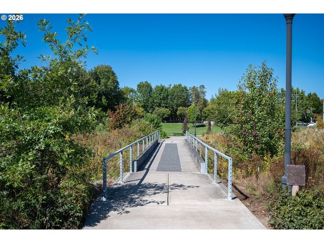 1220 Ne HORIZON Loop 106, Hillsboro, OR 97124