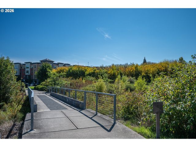 1220 Ne HORIZON Loop 106, Hillsboro, OR 97124