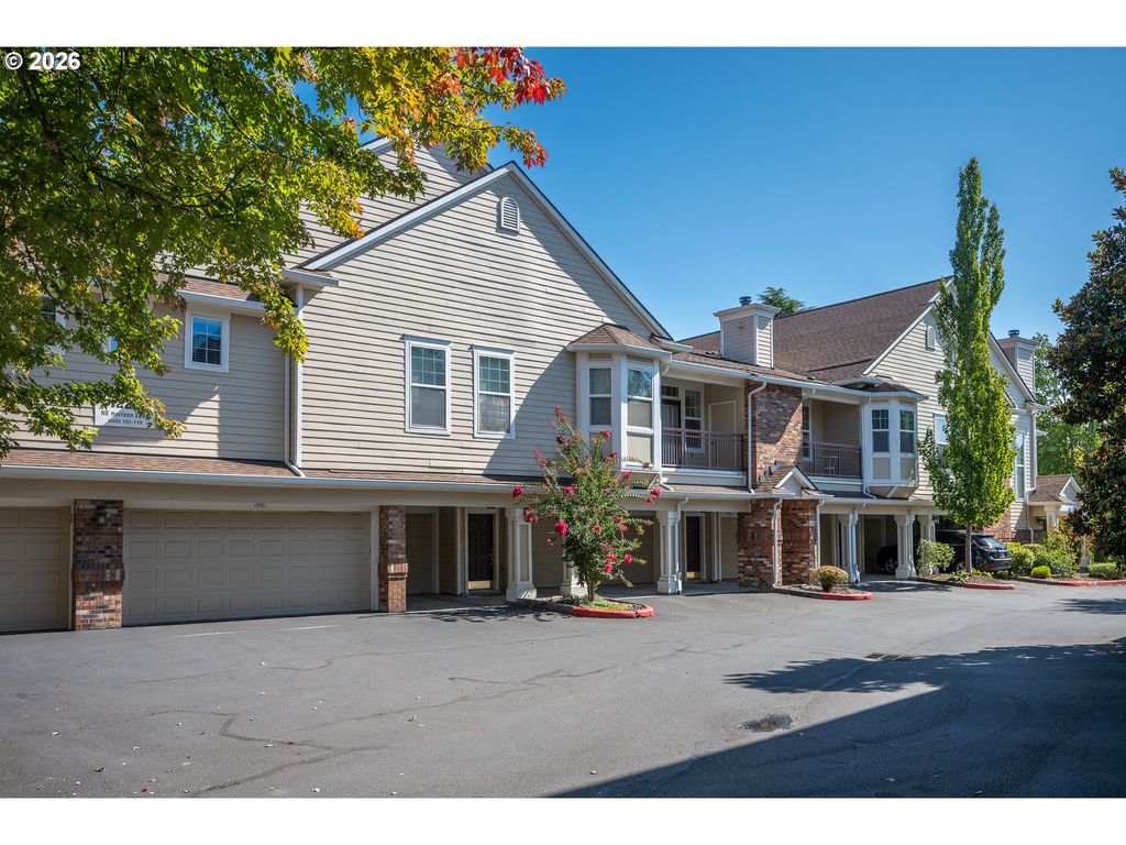 1220 Ne HORIZON Loop 106, Hillsboro, OR 97124