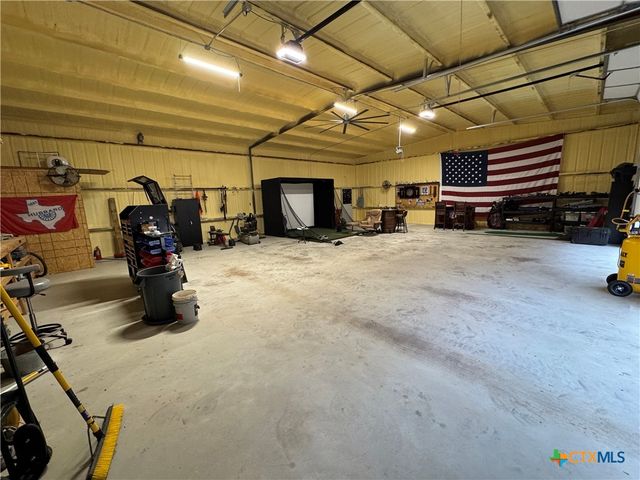 226 HCR 3321, Hubbard, TX 76648