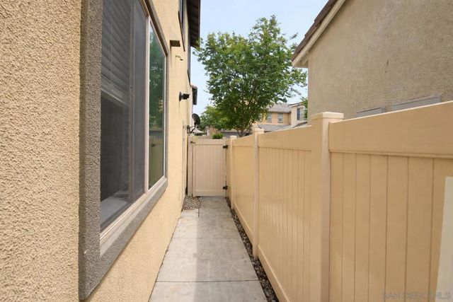 3162 E Painted Crescent, Ontario, CA 91762