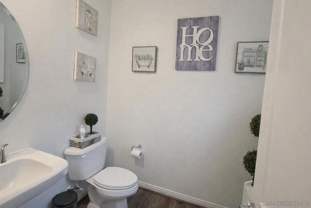 3162 E Painted Crescent, Ontario, CA 91762