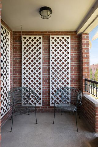 40 College St Apt 606, Burlington, VT 05401