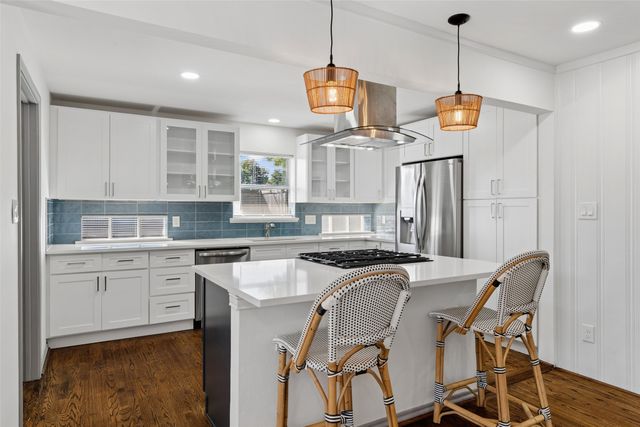 6404 E Lovers Lane, Dallas, TX 75214