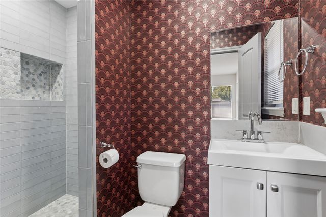 6404 E Lovers Lane, Dallas, TX 75214