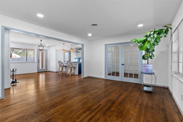 6404 E Lovers Lane, Dallas, TX 75214