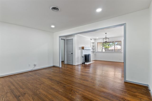 6404 E Lovers Lane, Dallas, TX 75214