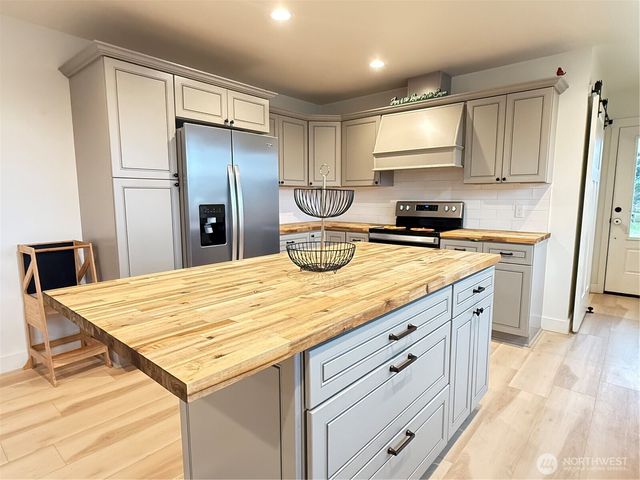 403 A Street, South Bend, WA 98586