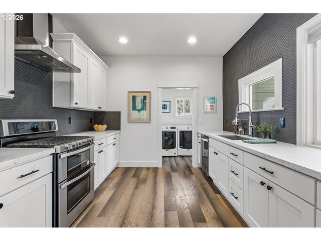 6207 Ne 12TH Ave, Portland, OR 97211