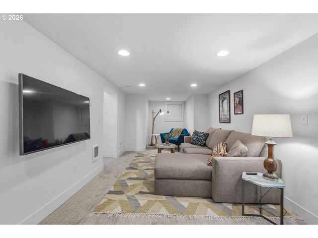 6207 Ne 12TH Ave, Portland, OR 97211