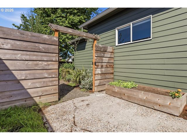 6207 Ne 12TH Ave, Portland, OR 97211