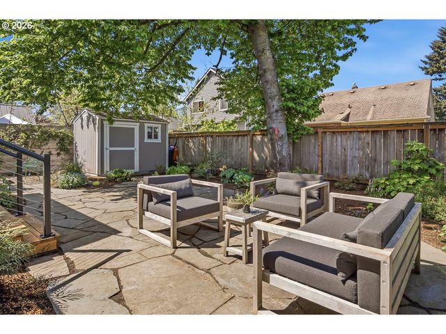 6207 Ne 12TH Ave, Portland, OR 97211