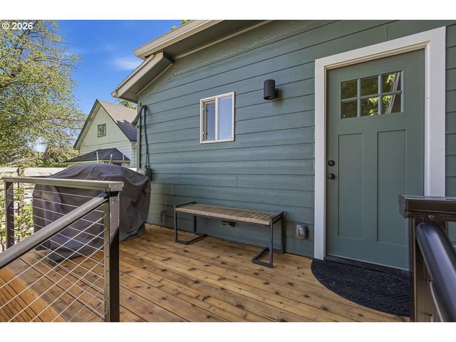 6207 Ne 12TH Ave, Portland, OR 97211