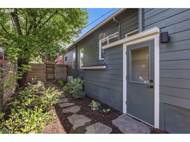 6207 Ne 12TH Ave, Portland, OR 97211