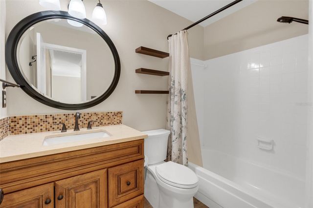 5996 HIBISCUS DRIVE 6, Bradenton, FL 34207