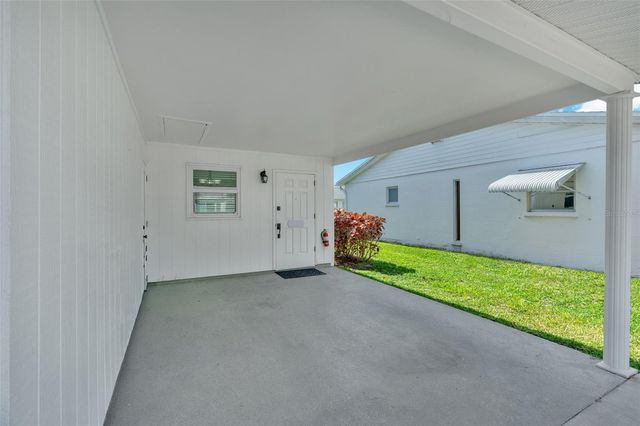 5996 HIBISCUS DRIVE 6, Bradenton, FL 34207