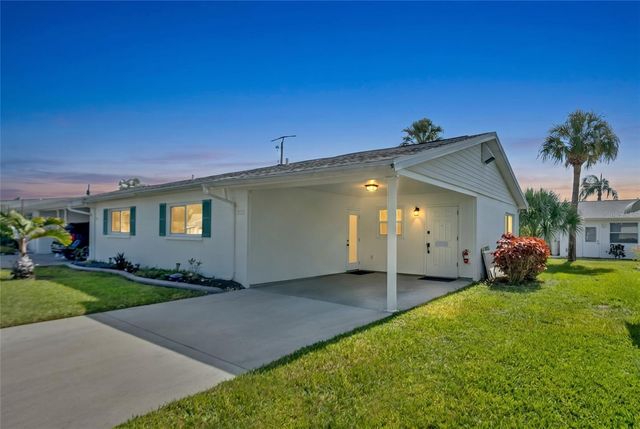 5996 HIBISCUS DRIVE 6, Bradenton, FL 34207
