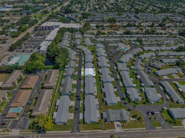 5996 HIBISCUS DRIVE 6, Bradenton, FL 34207