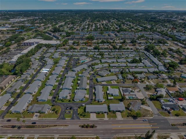 5996 HIBISCUS DRIVE 6, Bradenton, FL 34207
