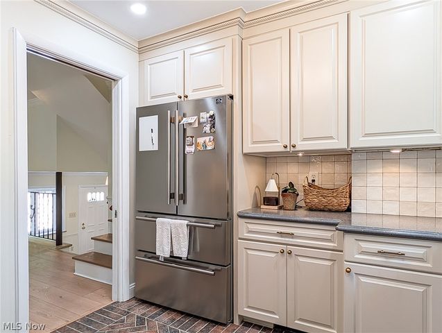 257 Sand Run Road, Akron, OH 44313