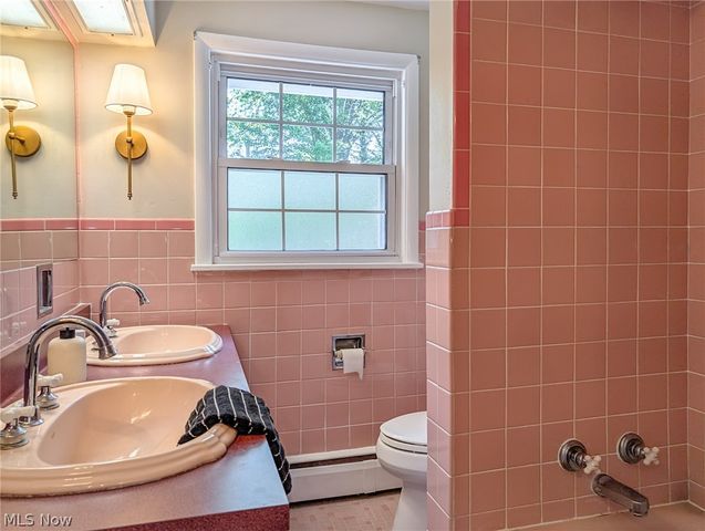 257 Sand Run Road, Akron, OH 44313