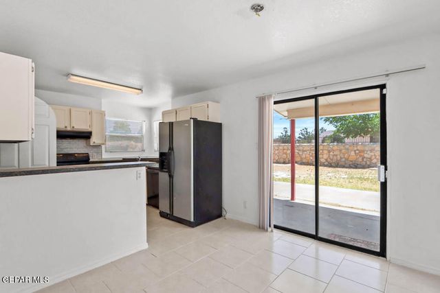 1478 GENE TORRES Drive, El Paso, TX 79936