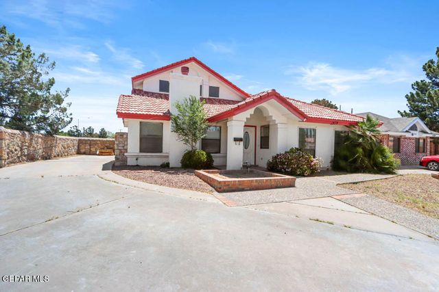 1478 GENE TORRES Drive, El Paso, TX 79936