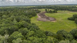3 Ridgewood Farms Way, Brenham, TX 77833