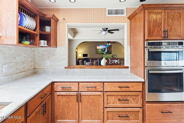 4953 VISTA GRANDE Circle, El Paso, TX 79922