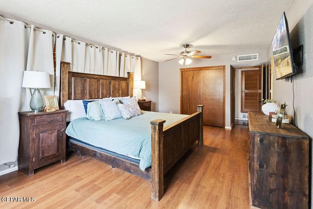 4953 VISTA GRANDE Circle, El Paso, TX 79922