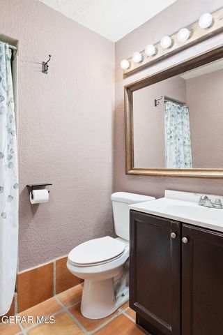 4953 VISTA GRANDE Circle, El Paso, TX 79922