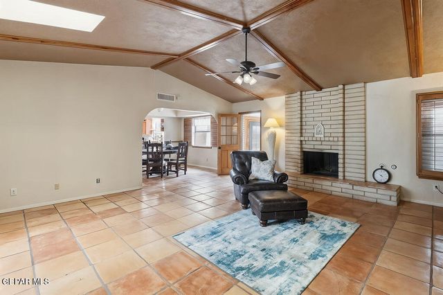 4953 VISTA GRANDE Circle, El Paso, TX 79922