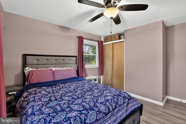 410 MAGNOLIA RD, Mount Laurel, NJ 08054