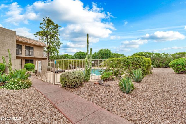 16616 E PALISADES Boulevard 102, Fountain Hills, AZ 85268