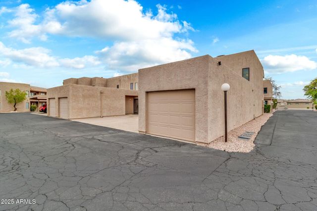 16616 E PALISADES Boulevard 102, Fountain Hills, AZ 85268