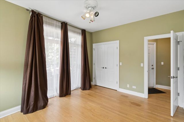 7246 N OAKLEY Avenue 1S, Chicago, IL 60645