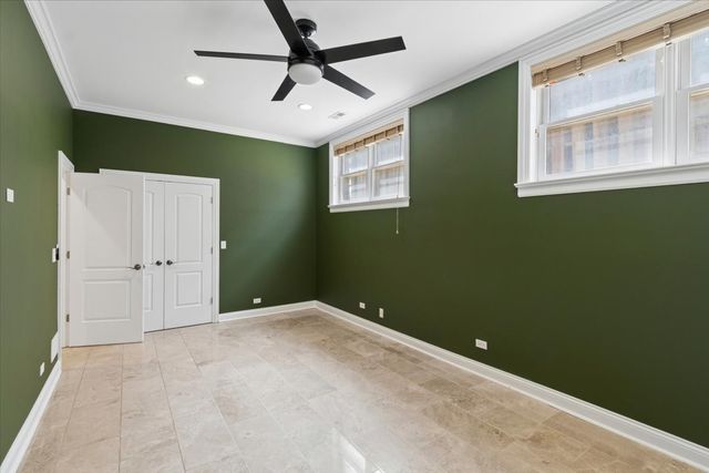 7246 N OAKLEY Avenue 1S, Chicago, IL 60645