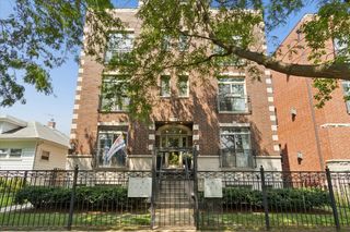 7246 N OAKLEY Avenue 1S, Chicago, IL 60645