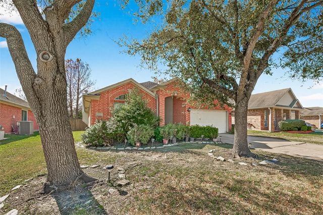 1214 Wesley Drive, Stafford, TX 77477