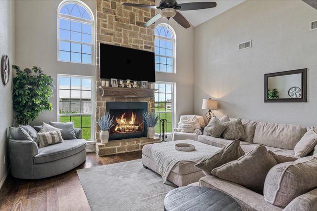 800 VZ County Road 2135, Canton, TX 75103