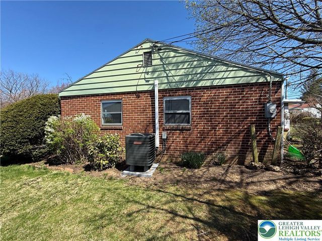 3124 Roxford Road, Allentown City, PA 18103