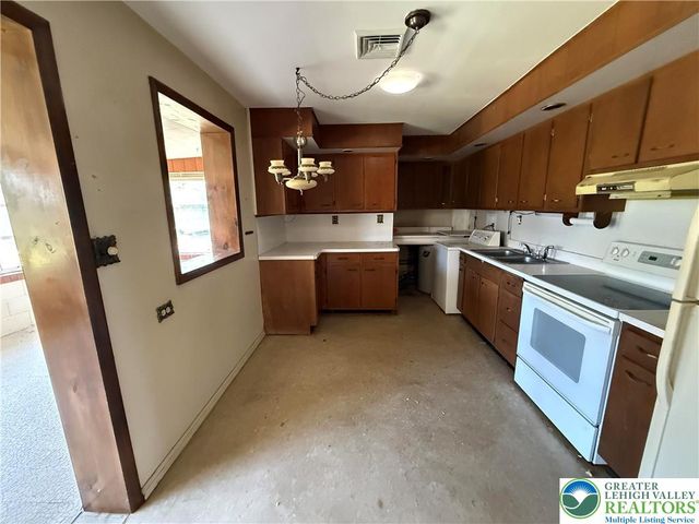 3124 Roxford Road, Allentown City, PA 18103