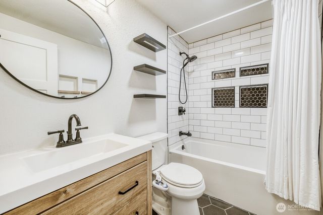2349 SW 341st Place, Federal Way, WA 98023